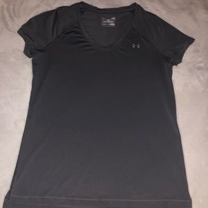 Under Armor heat gear Medium V-Neck